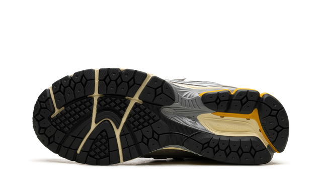 New Balance 1906R Licorice