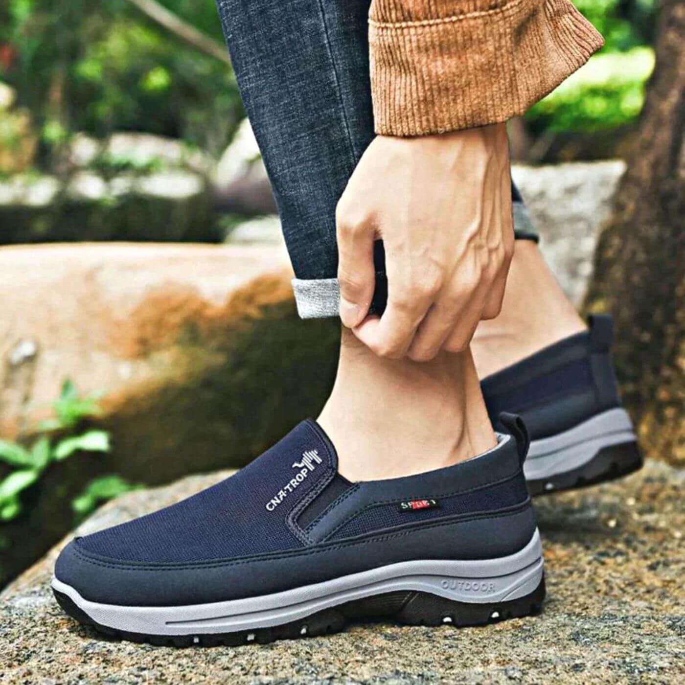 Men’s Everyday Walking Shoes