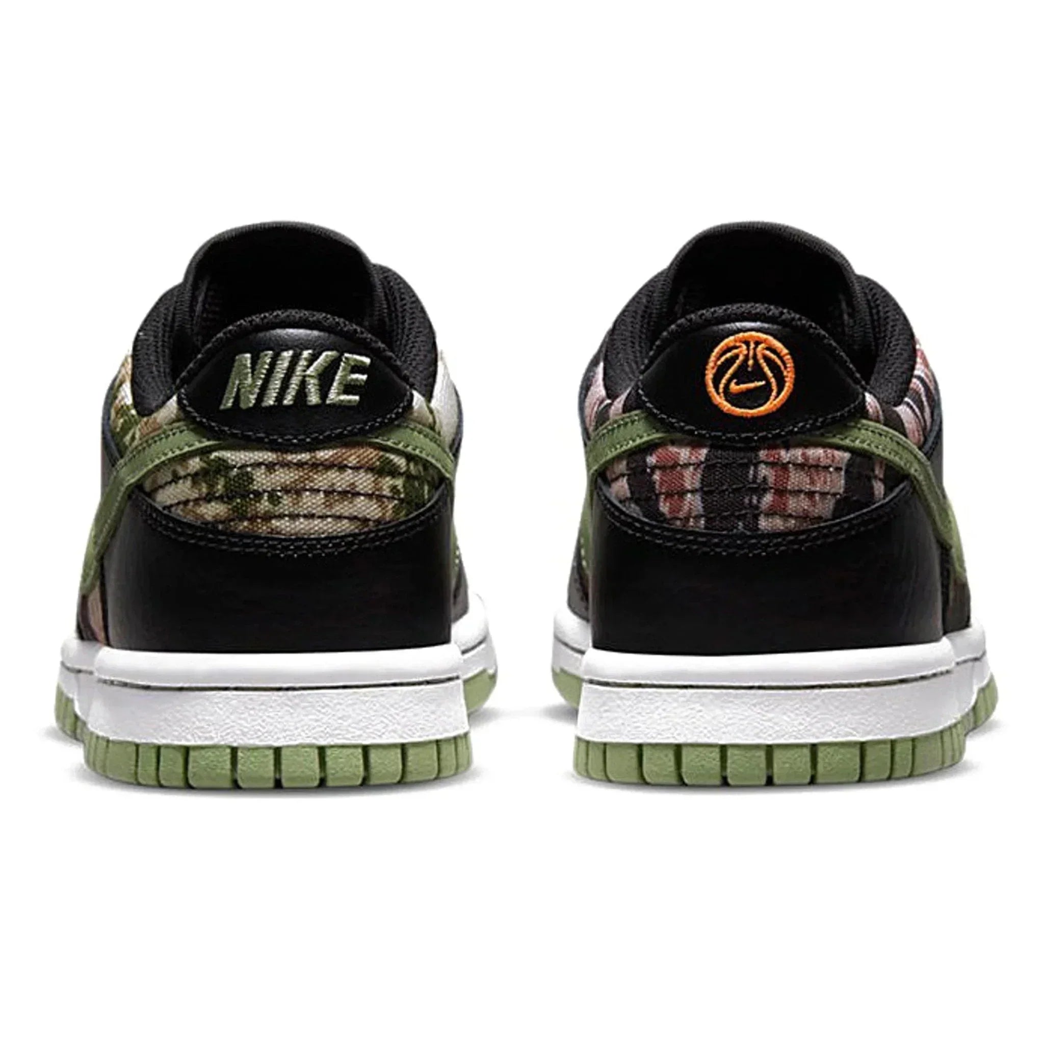 Nike Dunk Low Se Sail Crazy-camo Left Uk 7.5 Right Uk 6.5