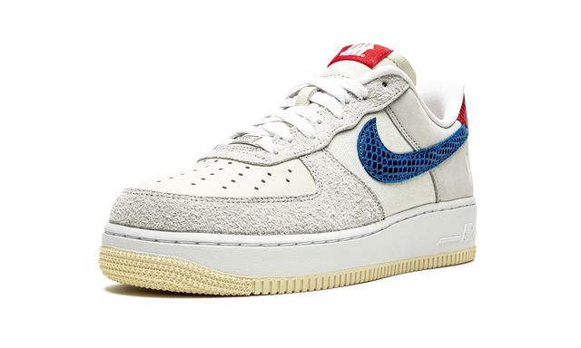 Nike Air Force 1 Low SP Undefeated 5 On It Dunk Vs AF1