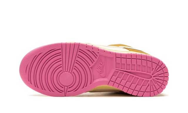 Nike Dunk Bronze Pink