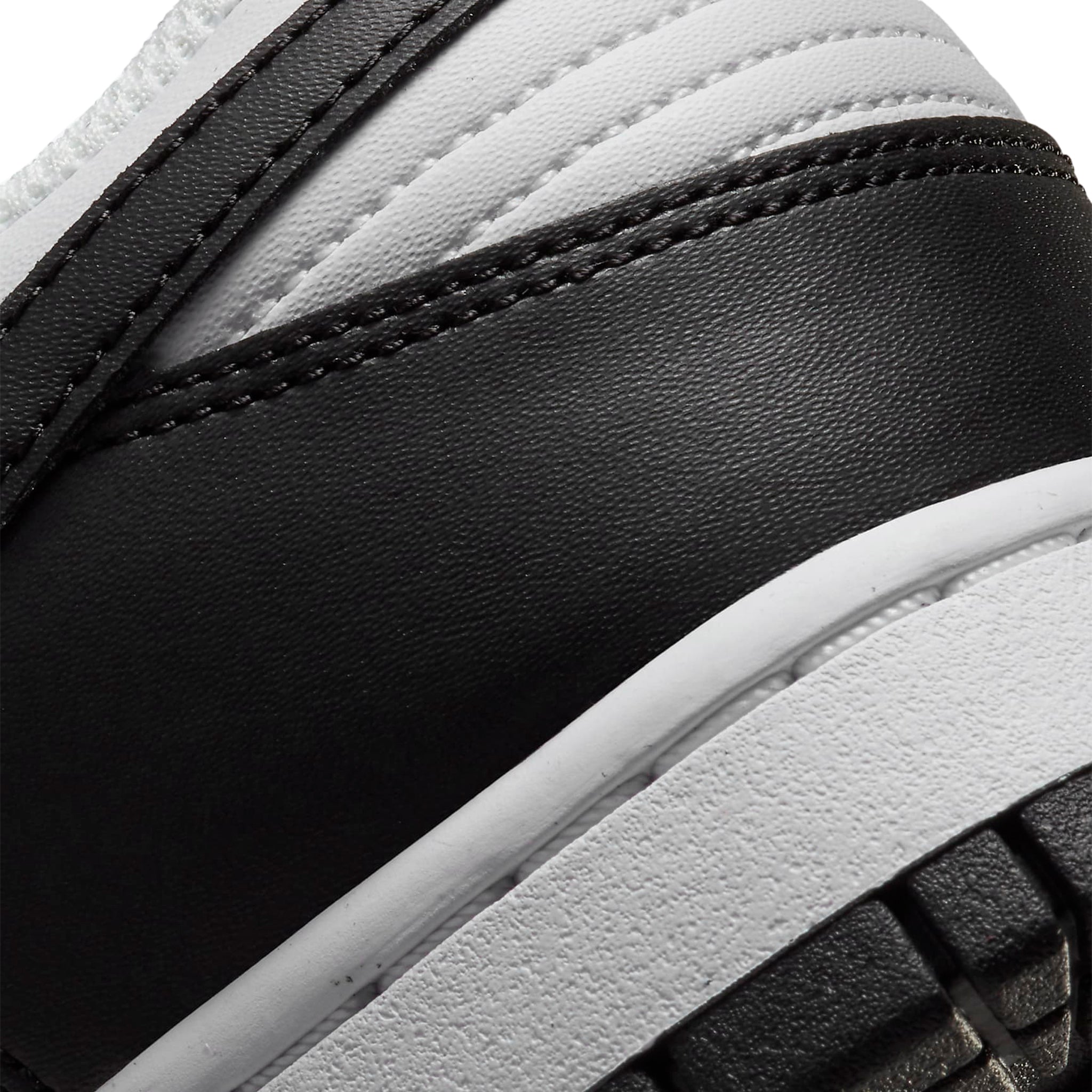 Nike Dunk Low Next Nature Panda