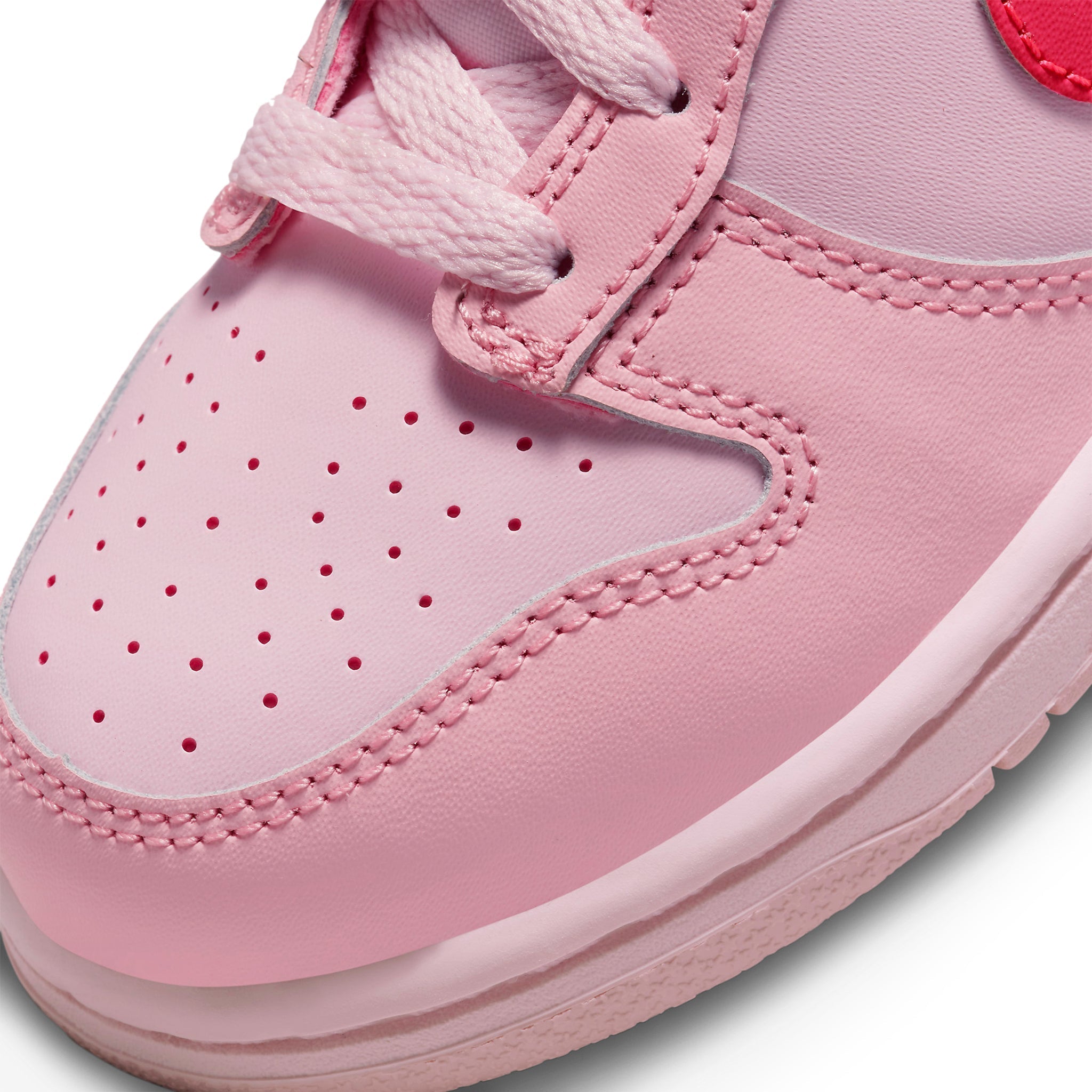 Nike Dunk Low Triple Pink PS