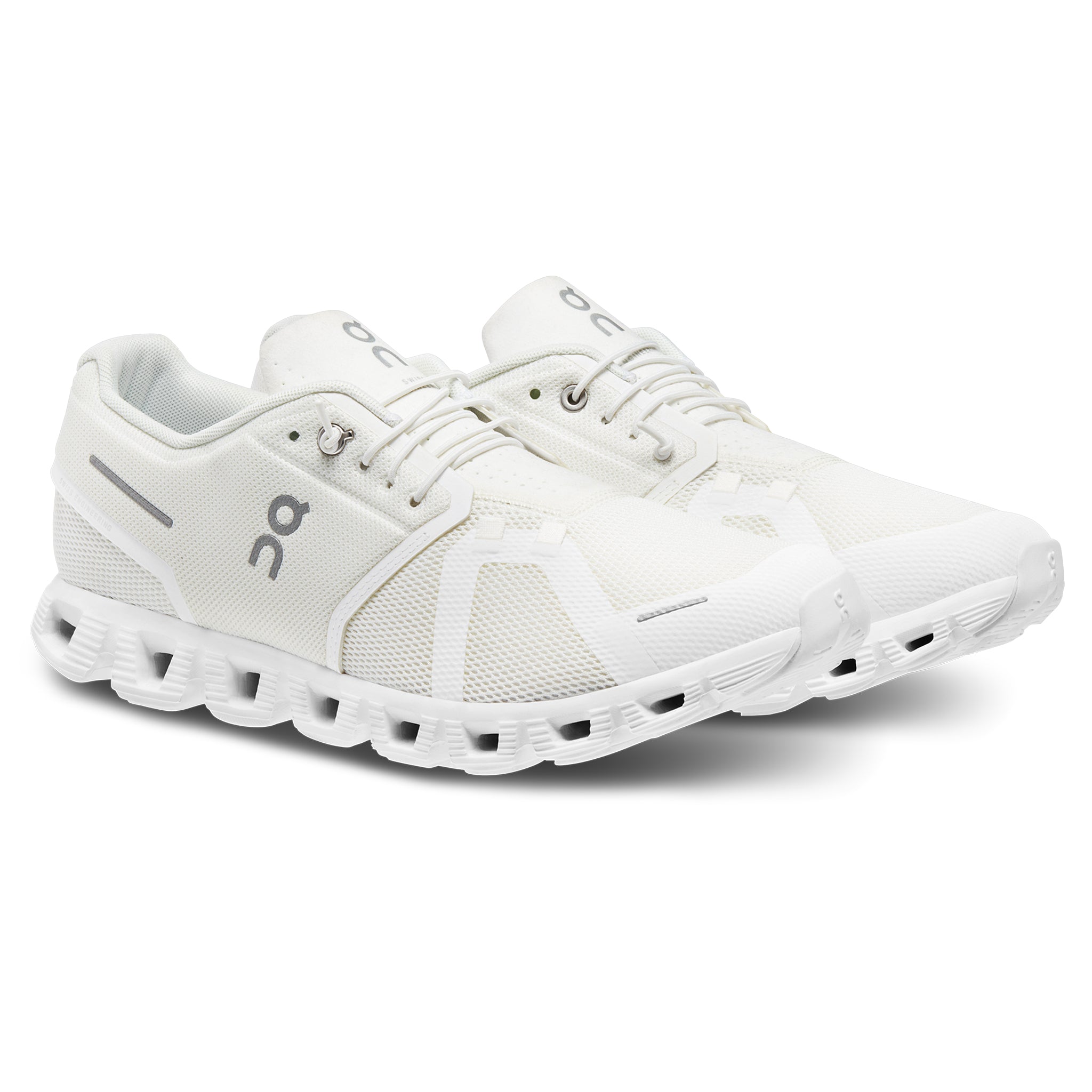 On Running Cloud 5 Undyed White M