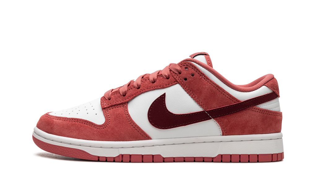 Nike Dunk Low Valentines Day 2024
