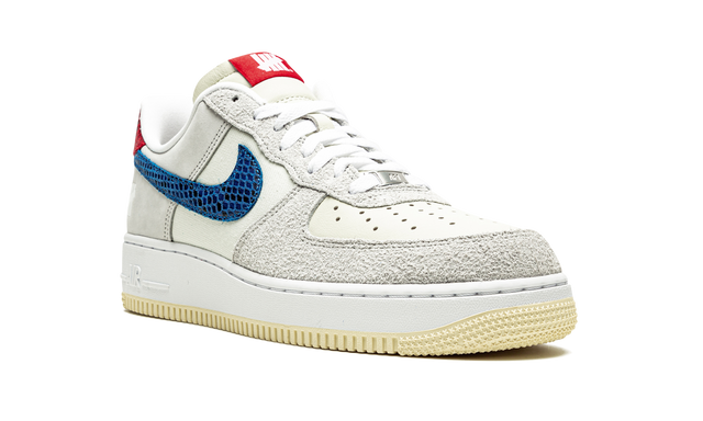 Nike Air Force 1 Low SP Undefeated 5 On It Dunk Vs AF1