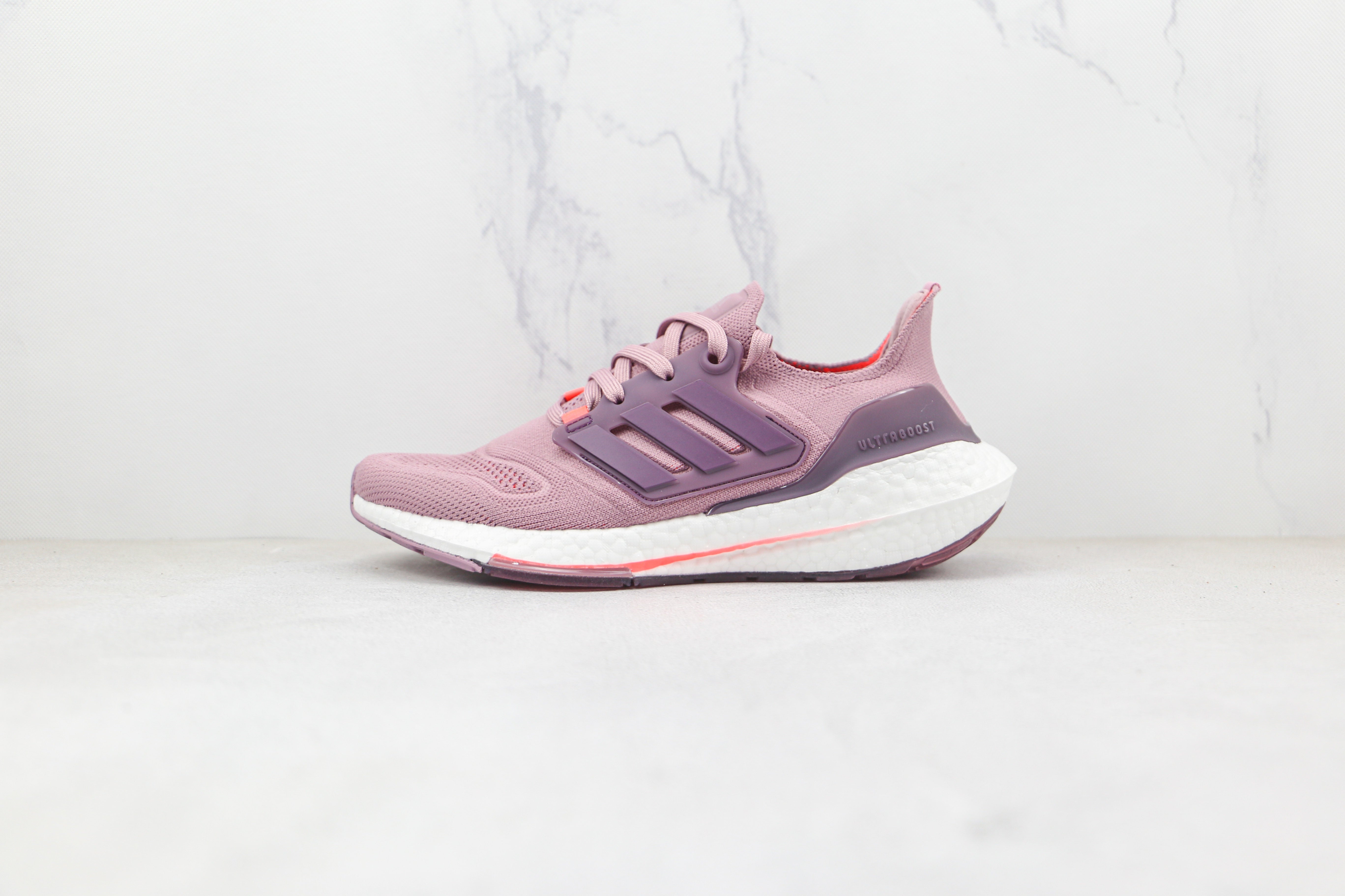 Adidas Ultra Boost 22 Magic Mauve