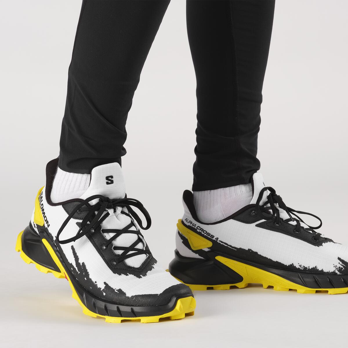 Alphacross 4 White