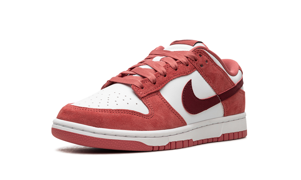 Nike Dunk Low Valentines Day 2024