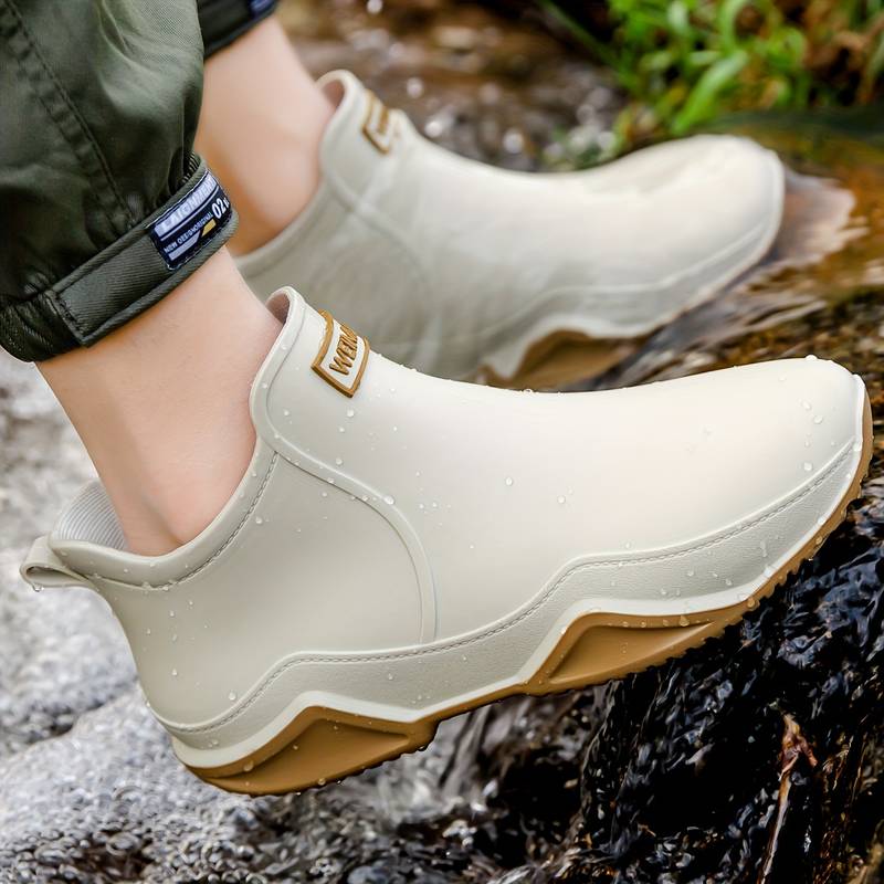 Men’s Clean Boots