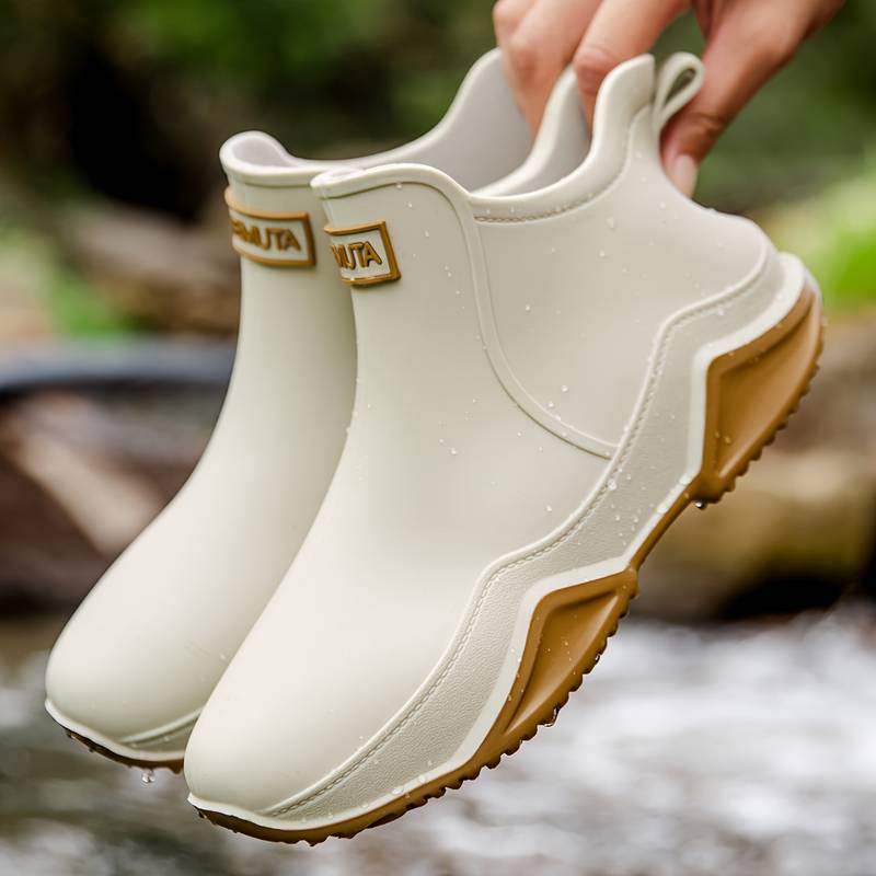 Men’s Clean Boots