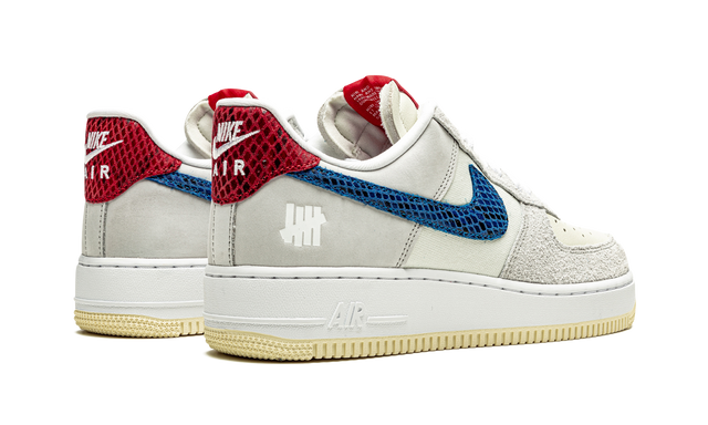 Nike Air Force 1 Low SP Undefeated 5 On It Dunk Vs AF1