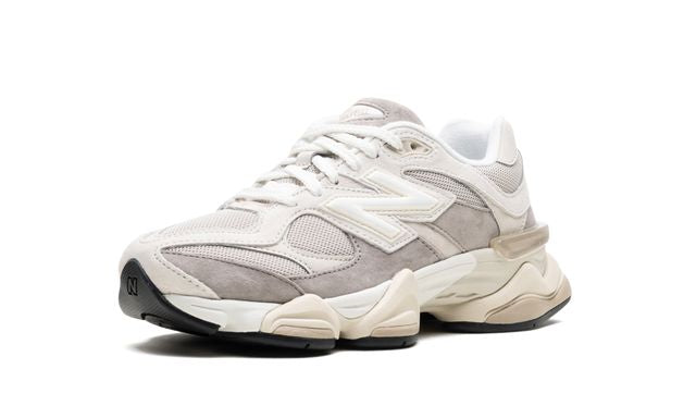 New Balance 9060 Oat