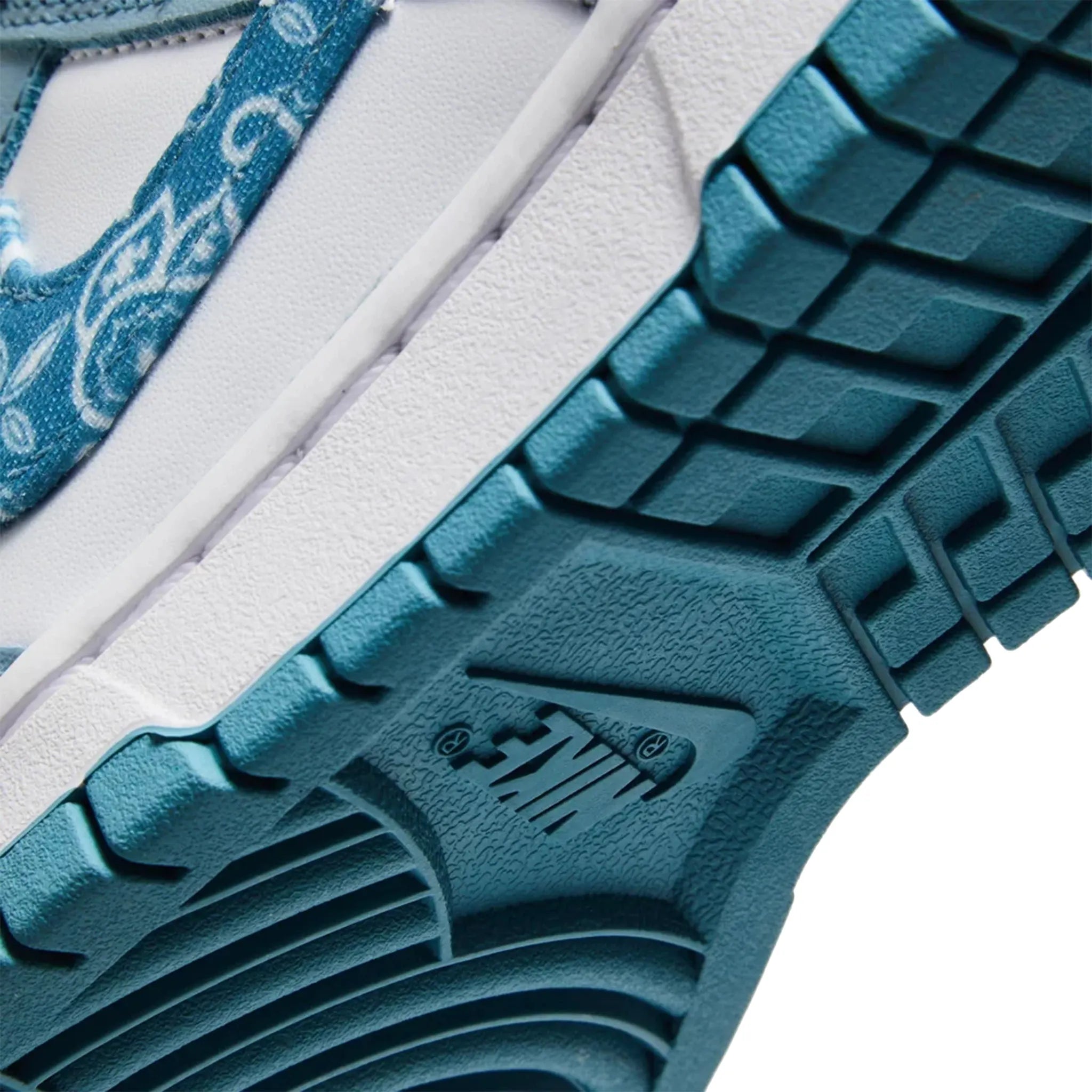 Nike Dunk Low Essential Paisley Pack Blue