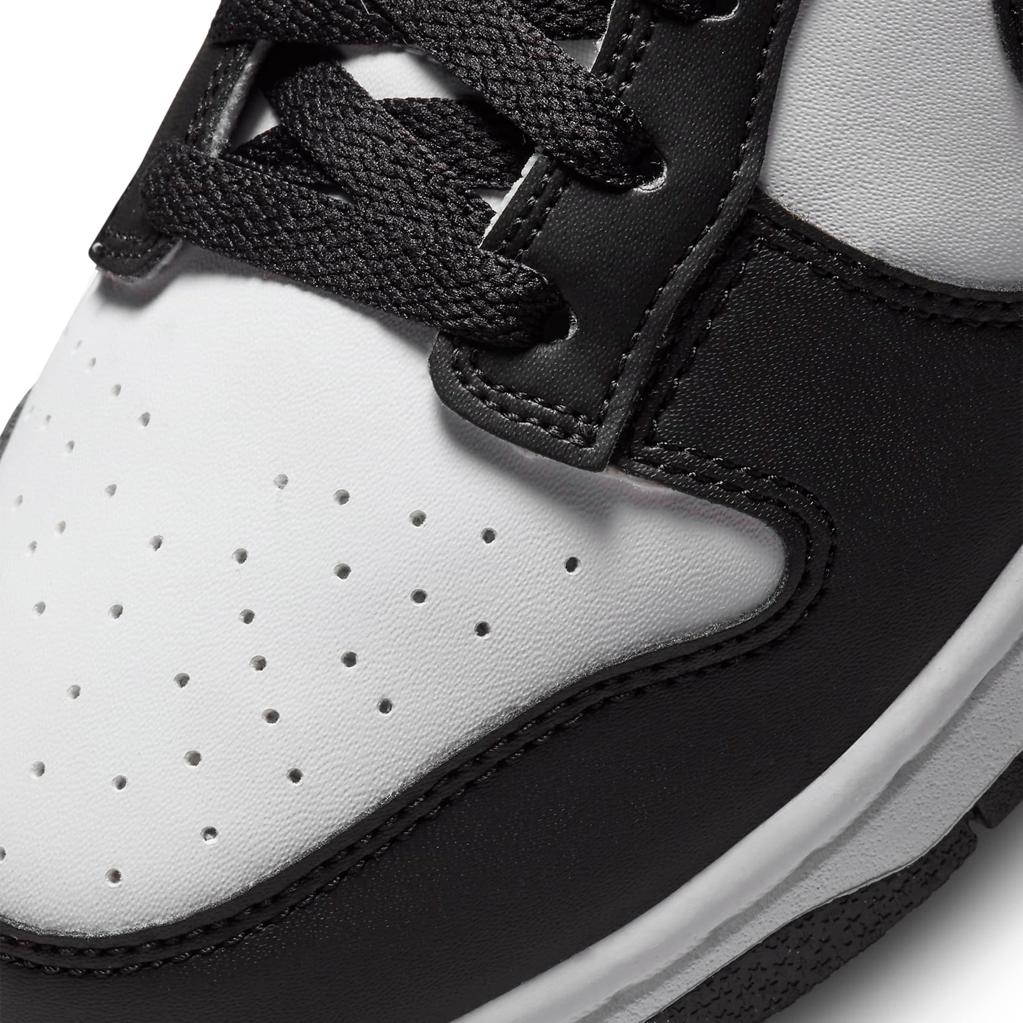 Nike Dunk Low Next Nature Panda