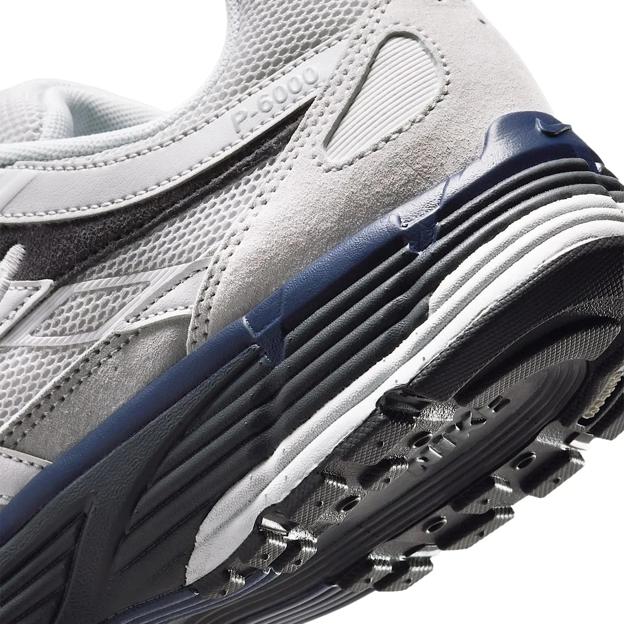 Nike P 6000 Photon Dust Anthracite