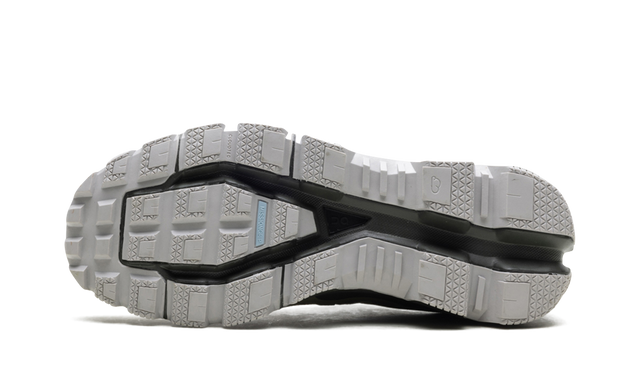On Running Cloudspark Iron Black
