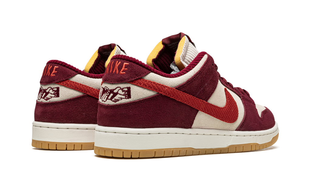 Nike SB Dunk Low Skate Like A Girl