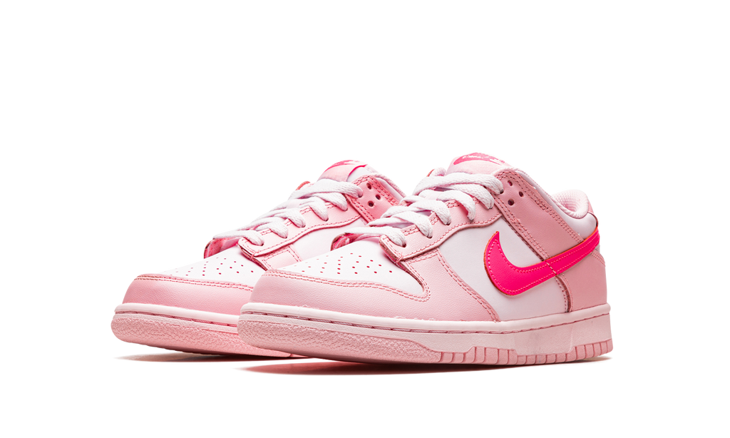 Nike Dunk Low Triple Pink