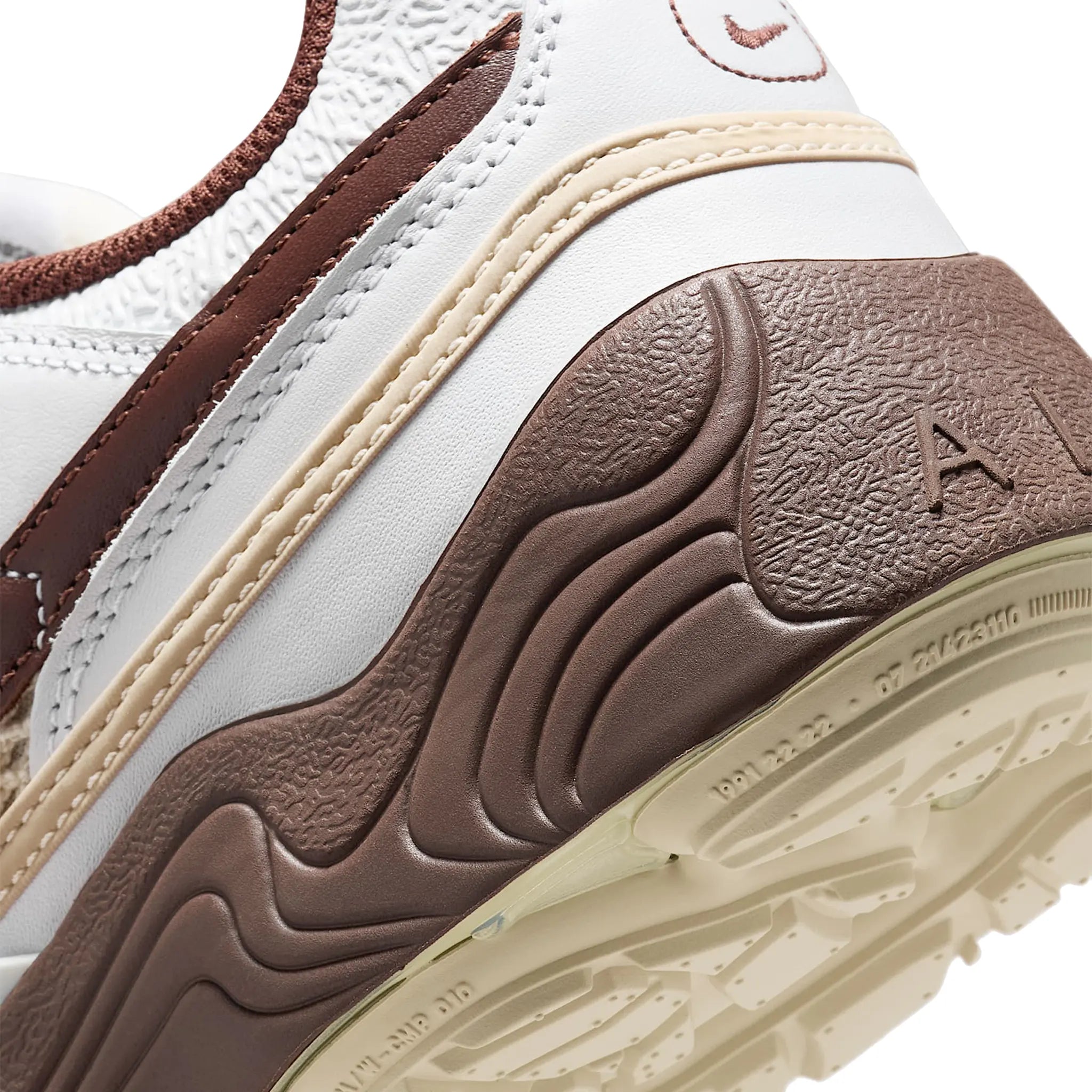 Travis Scott X Nike Zoom Field Jaxx Light Chocolate
