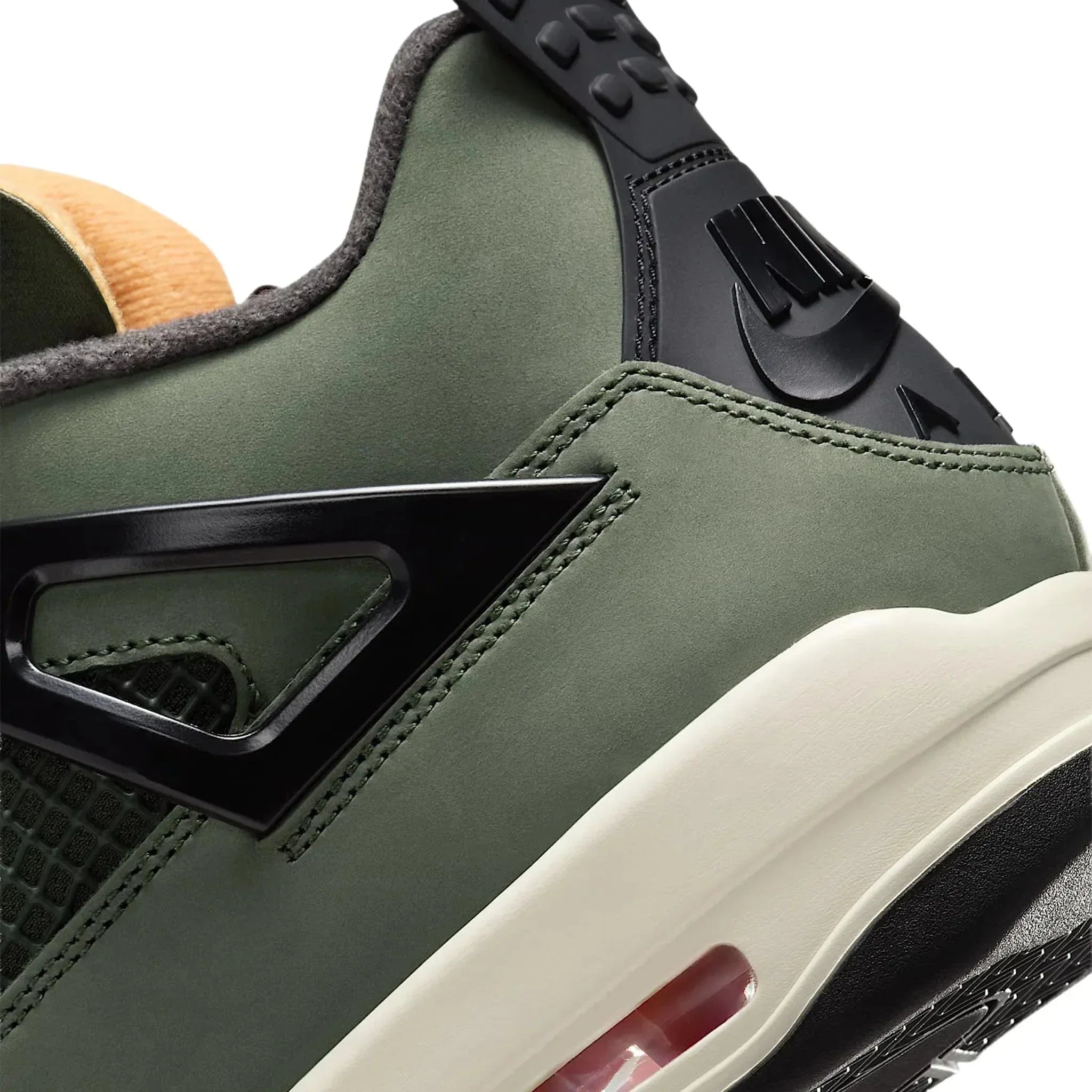 Undefeated X Air Jordan 4 Retro 2025